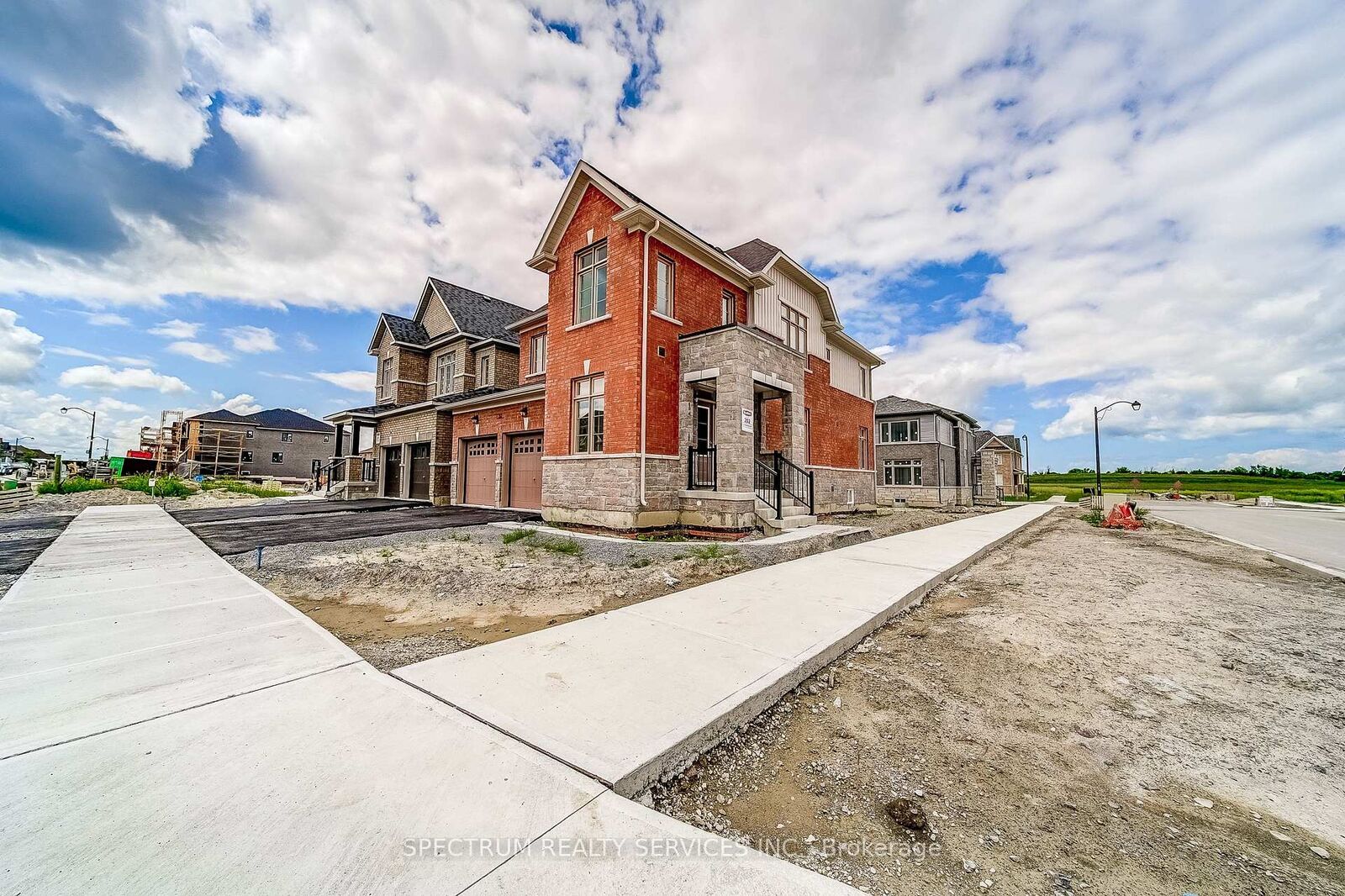 Property Photo:  52 Father Muckle Avenue  ON L4P 0S4 