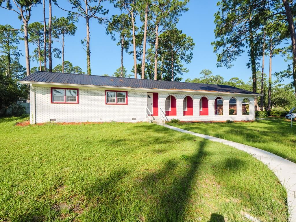 Property Photo:  908 Habersham Drive  GA 31602 