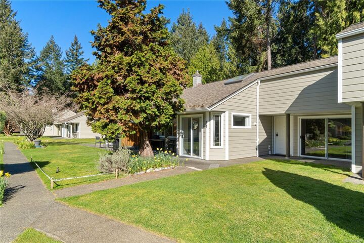 Property Photo:  1135 Resort Dr #24  BC V9P 2T6 