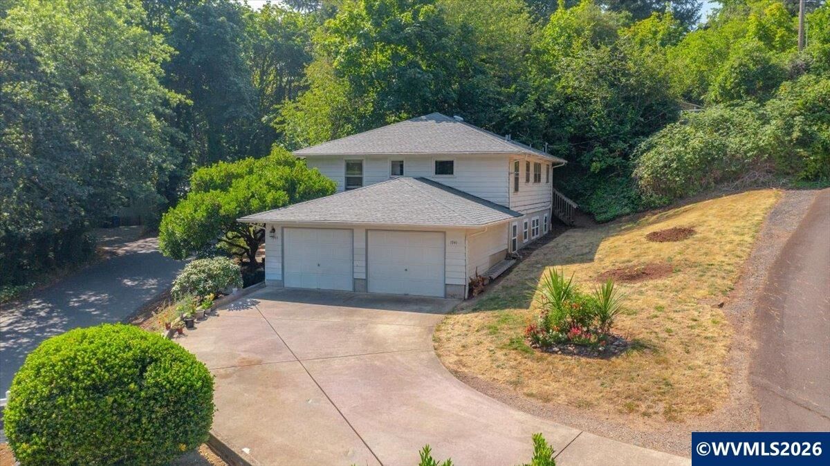 Property Photo:  1941 Turnage St NW  OR 97304 