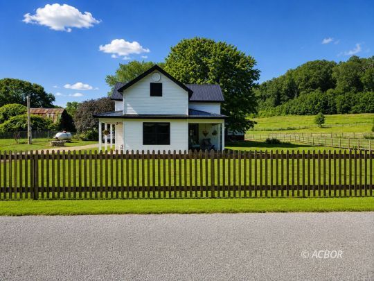 Property Photo: 38580 State Route 143 OH 45769