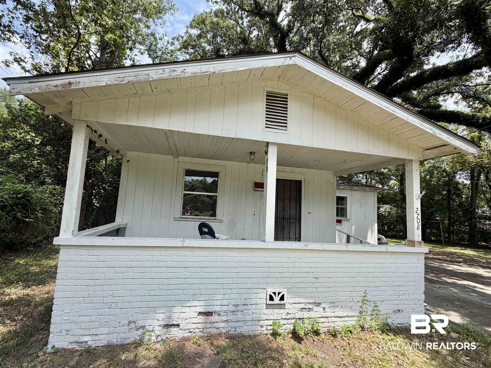 Property Photo:  2708 Edgewood Street  AL 36607 