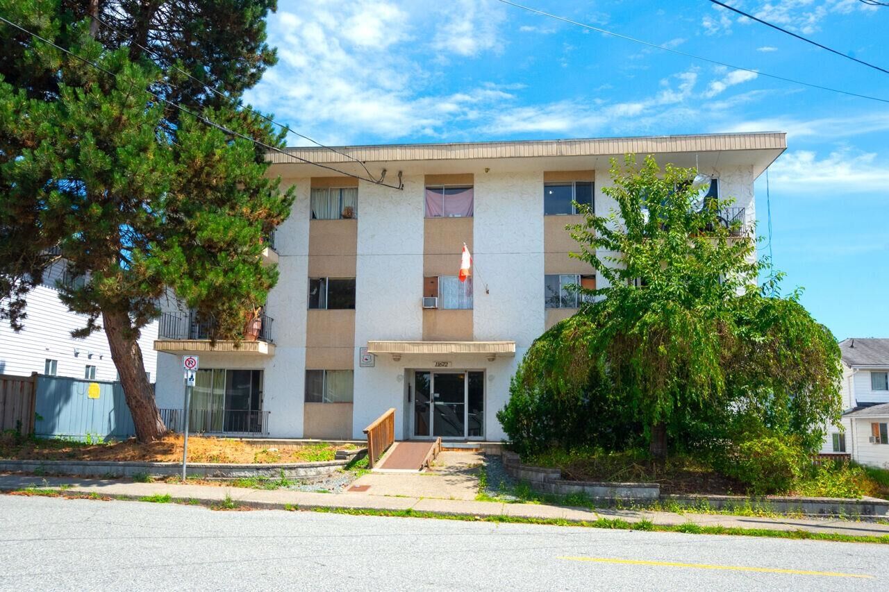 Property Photo:  11672 224 Street 7  BC V2X 5Z9 