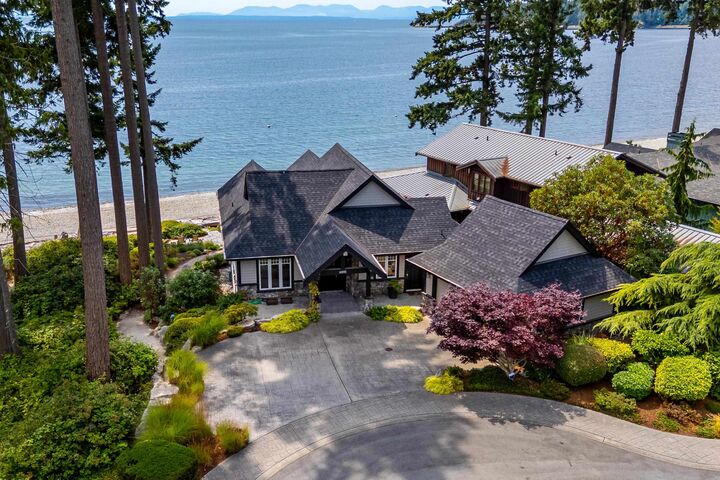 Property Photo: 6001 Silverstone Lane BC V7Z 0T8