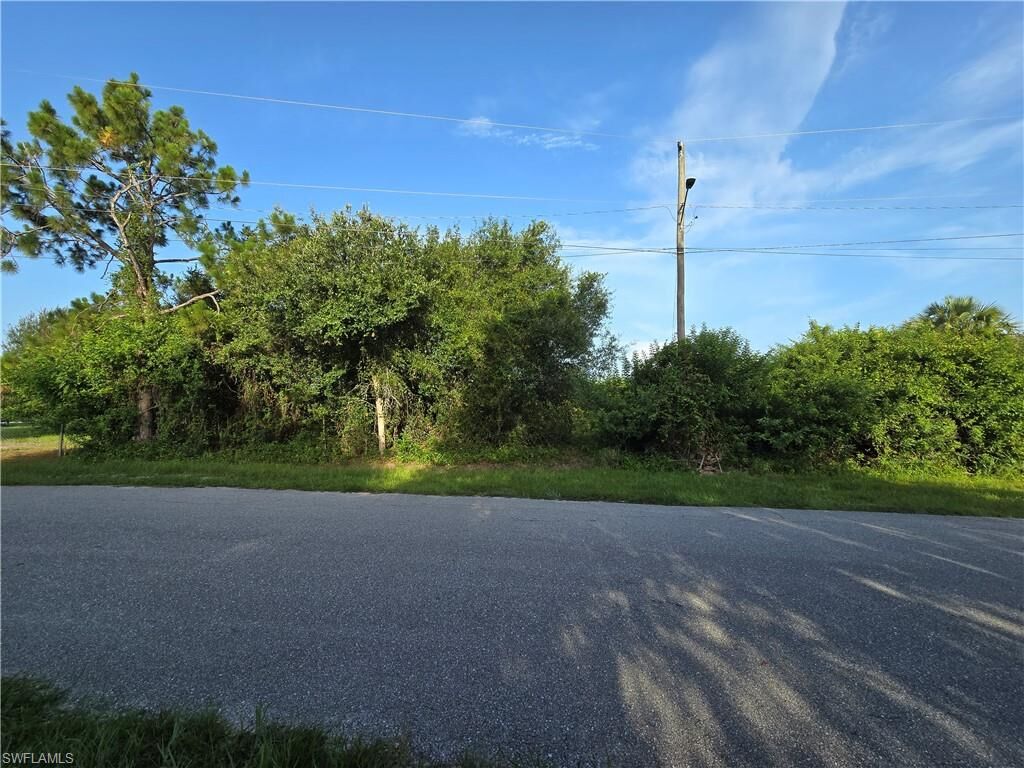 Property Photo: 6009 Joplin Ave FL 33905