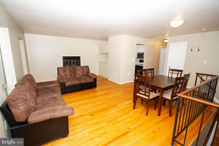 Property Photo: 10 Lee Street B W R72 MD 21201