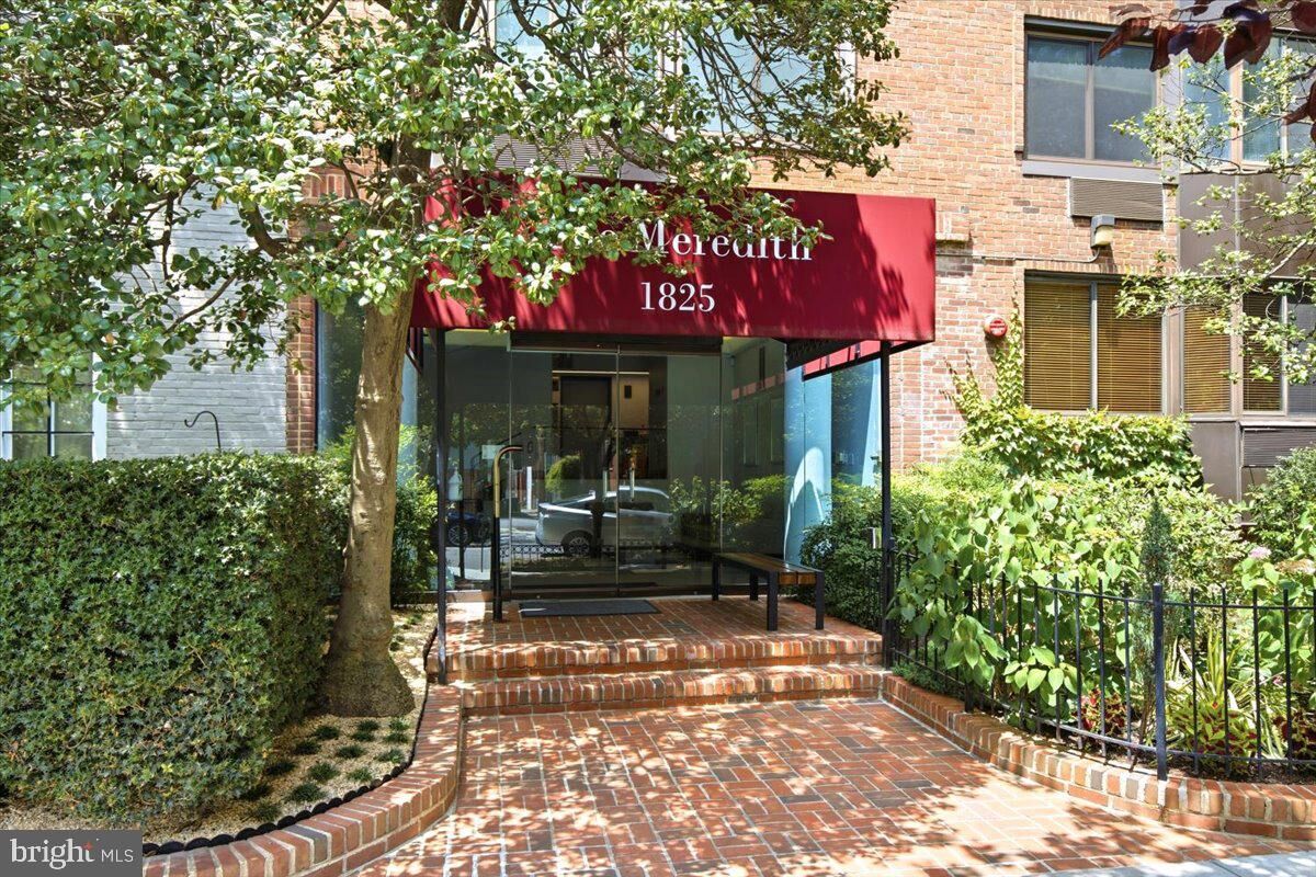 Property Photo: 1825 T Street NW 401 DC 20009