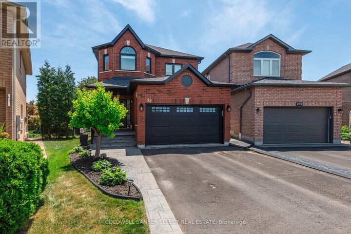 Property Photo:  32 Coolspring Crescent  ON L7E 1W6 