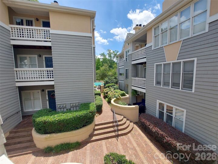 Property Photo: 226 Queens Road 68 NC 28204