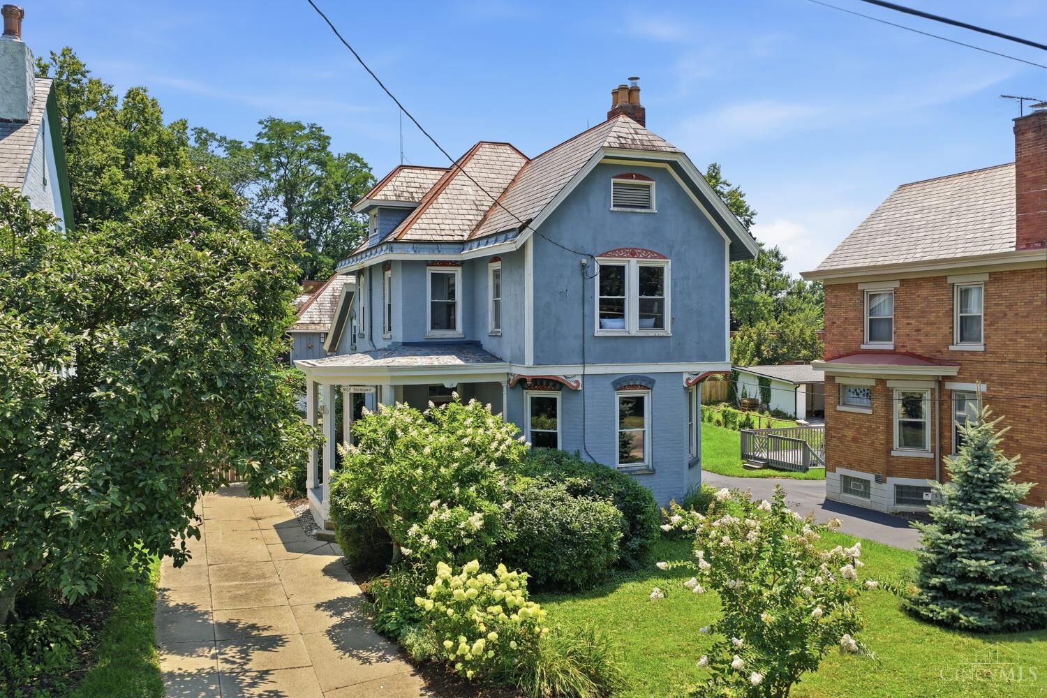 Property Photo: 3025 Montana Avenue OH 45211