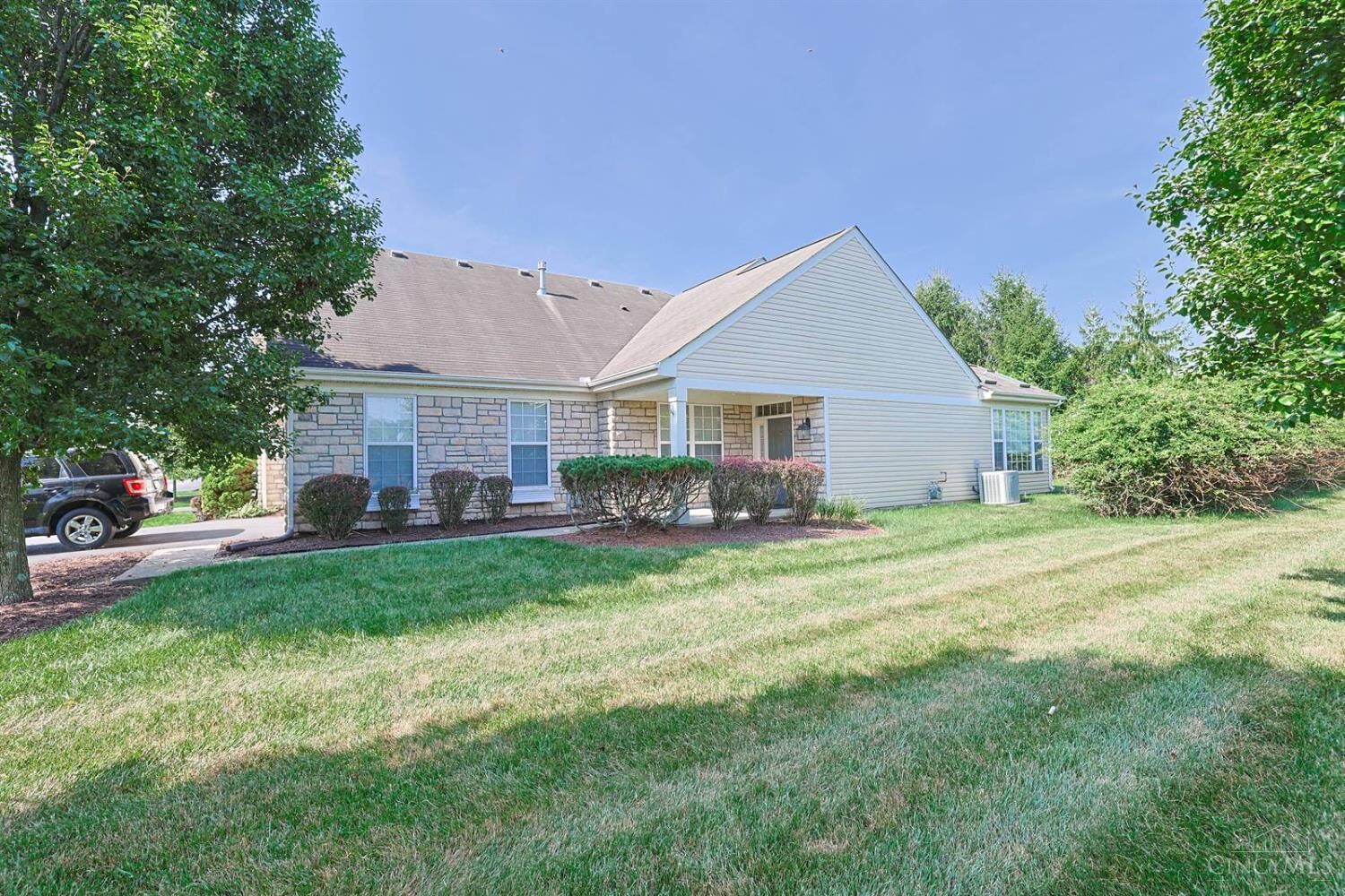 Property Photo: 664 Fredericks Pass OH 45065