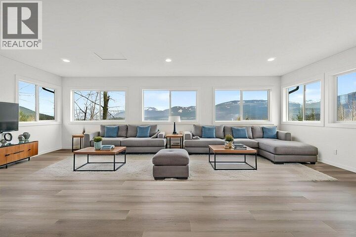 Property Photo: 5058 Heritage Drive BC V0E 1T0