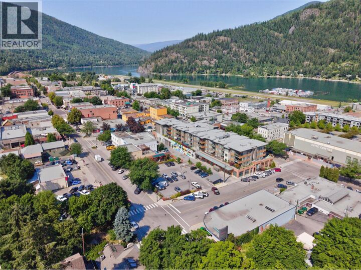 Property Photo: 710 Vernon Street 215 BC V1L 4G2