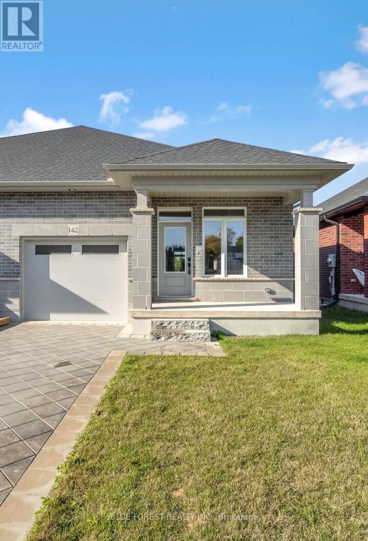 142 Shirley Street — photo 1