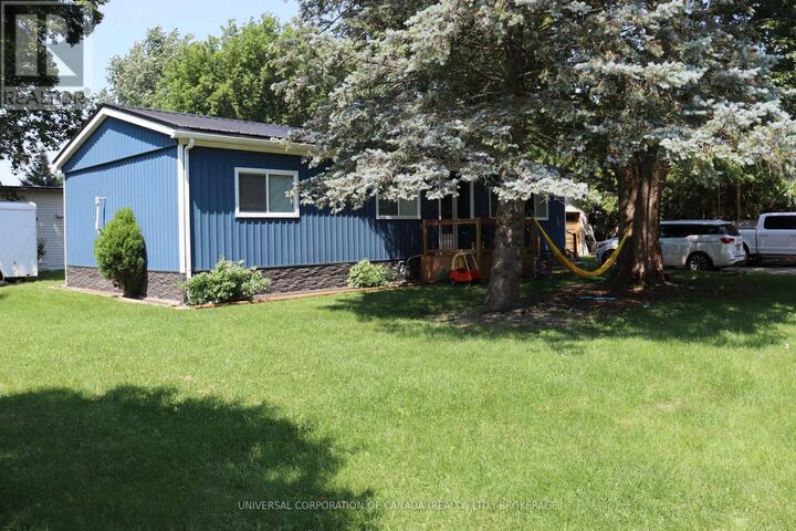 Property Photo: 7 Maple St Street East ON N0L 1C0