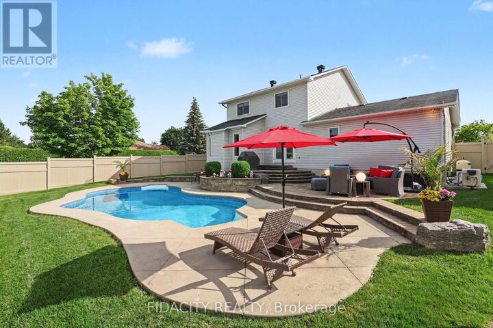 Property Photo: 21 West Ridge Drive ON K2S 1S4