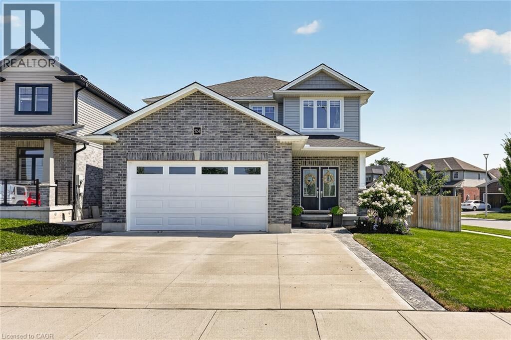 Property Photo: 924 North Springbank Avenue North ON N4T 0G1
