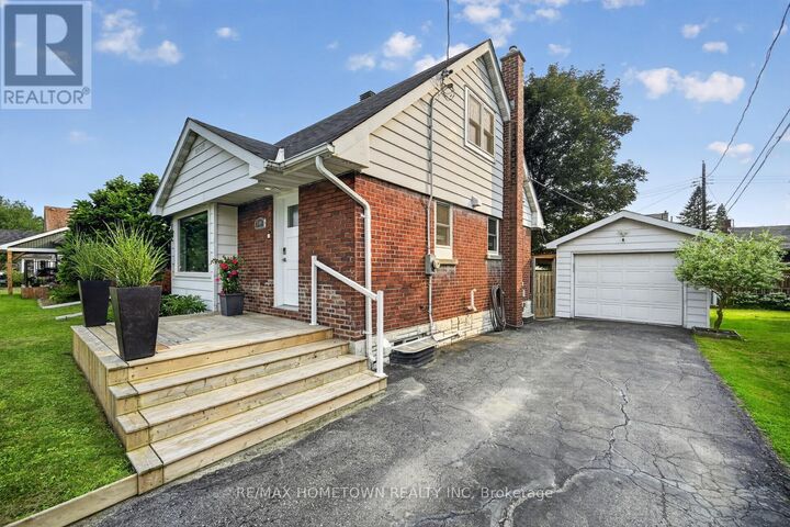 Property Photo: 749 Duke Street ON K0E 1T0