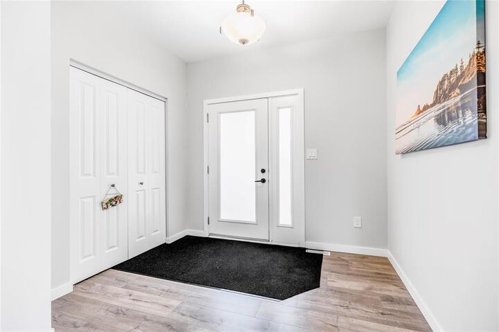 Property Photo: 159 Creekside Road MB R3Y 0N9
