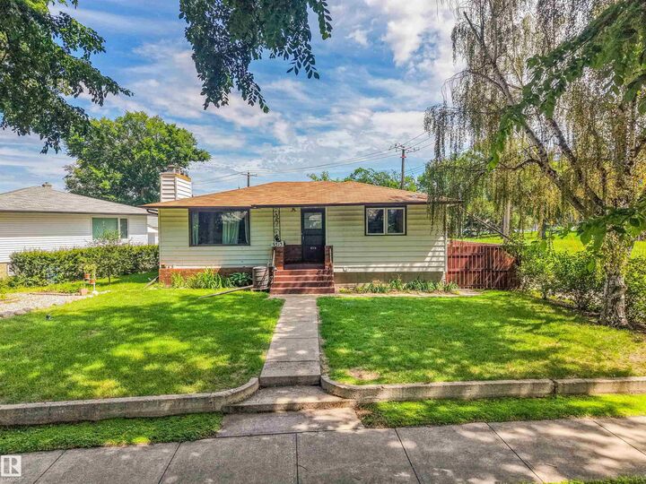 Property Photo: 9513 81 Street NW AB T6C 2W4