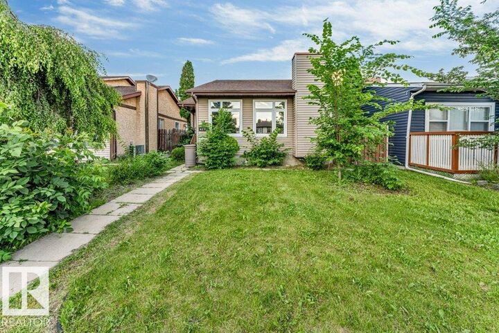 4337 38 Street NW — photo 1
