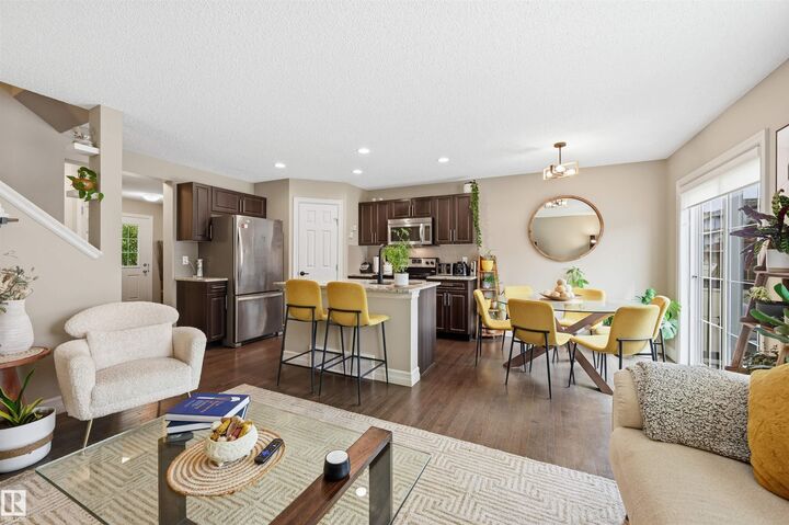 Property Photo: 5317 3 Avenue SW 11 AB T6X 0W7