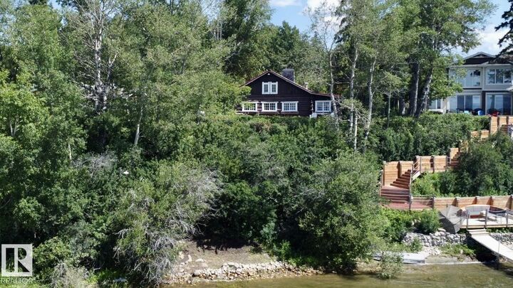 4 Gibbons Avenue — photo 1