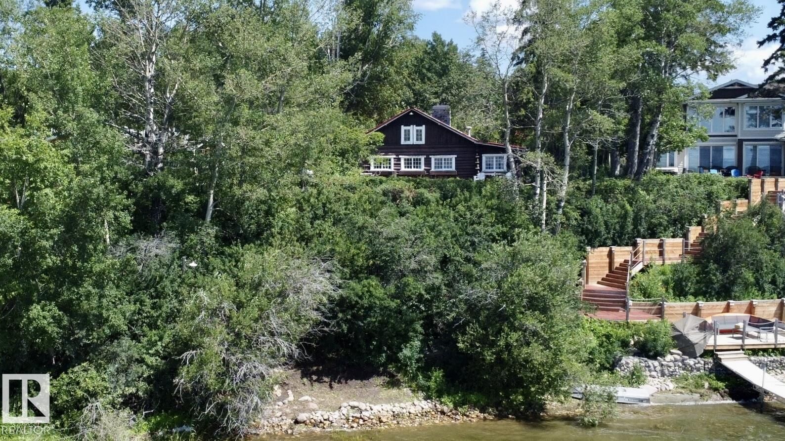 Property Photo:  4 Gibbons Avenue  AB T0E 2K0 