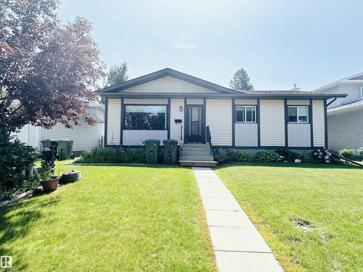 221 Parkview Drive — photo 1