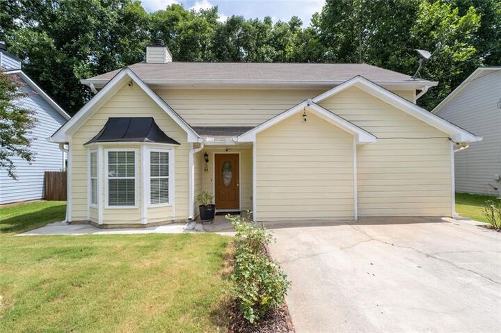 Property Photo:  811 Overlook Trail  GA 30115 