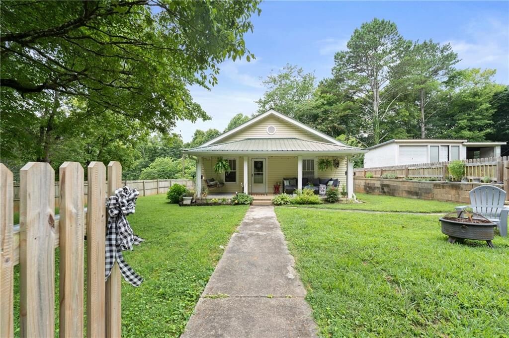 Property Photo:  94 Brendanna Lane  GA 30143 