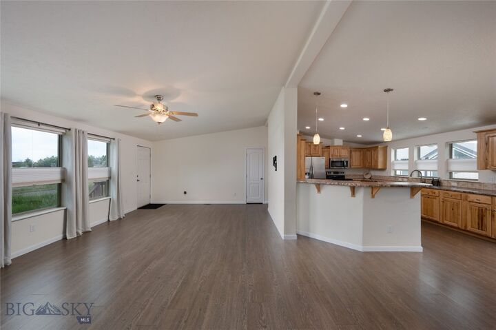 Property Photo:  607 Meadow Circle  MT 59714 