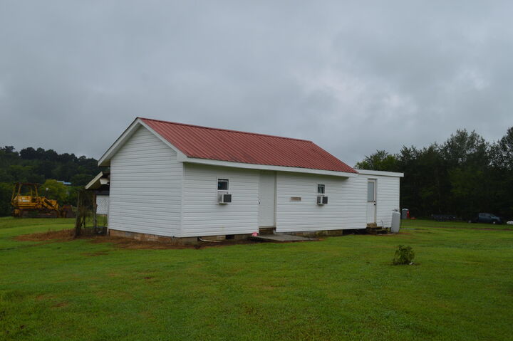 Property Photo: 442 Shirley Loop TN 37397