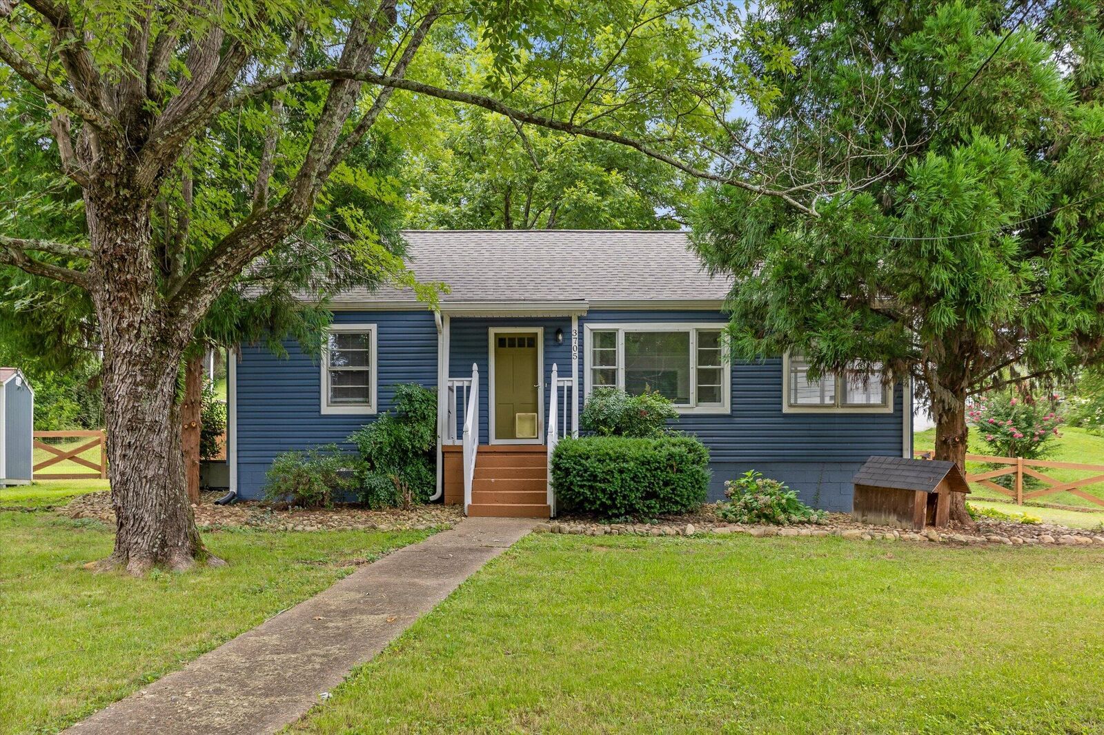 Property Photo:  3705 Occonechee Trail  TN 37415 