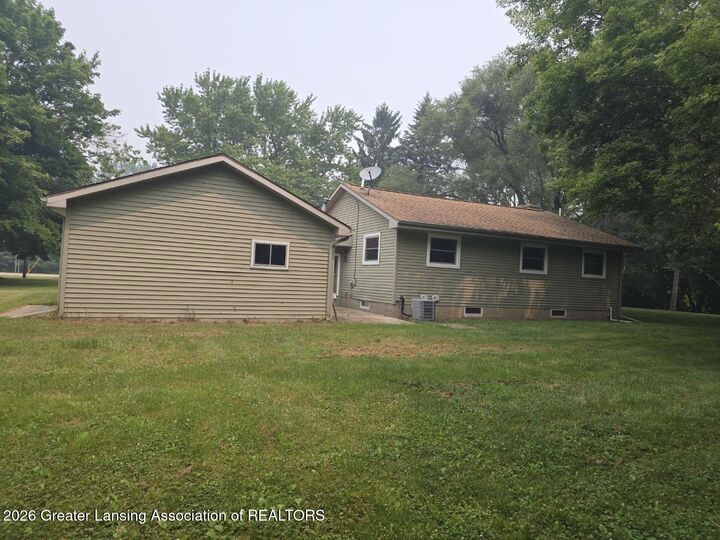 Property Photo:  3725 Lansing Road  MI 48872 
