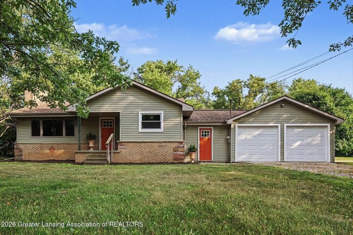 Property Photo:  3725 Lansing Road  MI 48872 