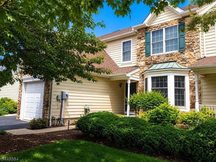 Property Photo:  197 Patriot Hill Dr  NJ 07920 