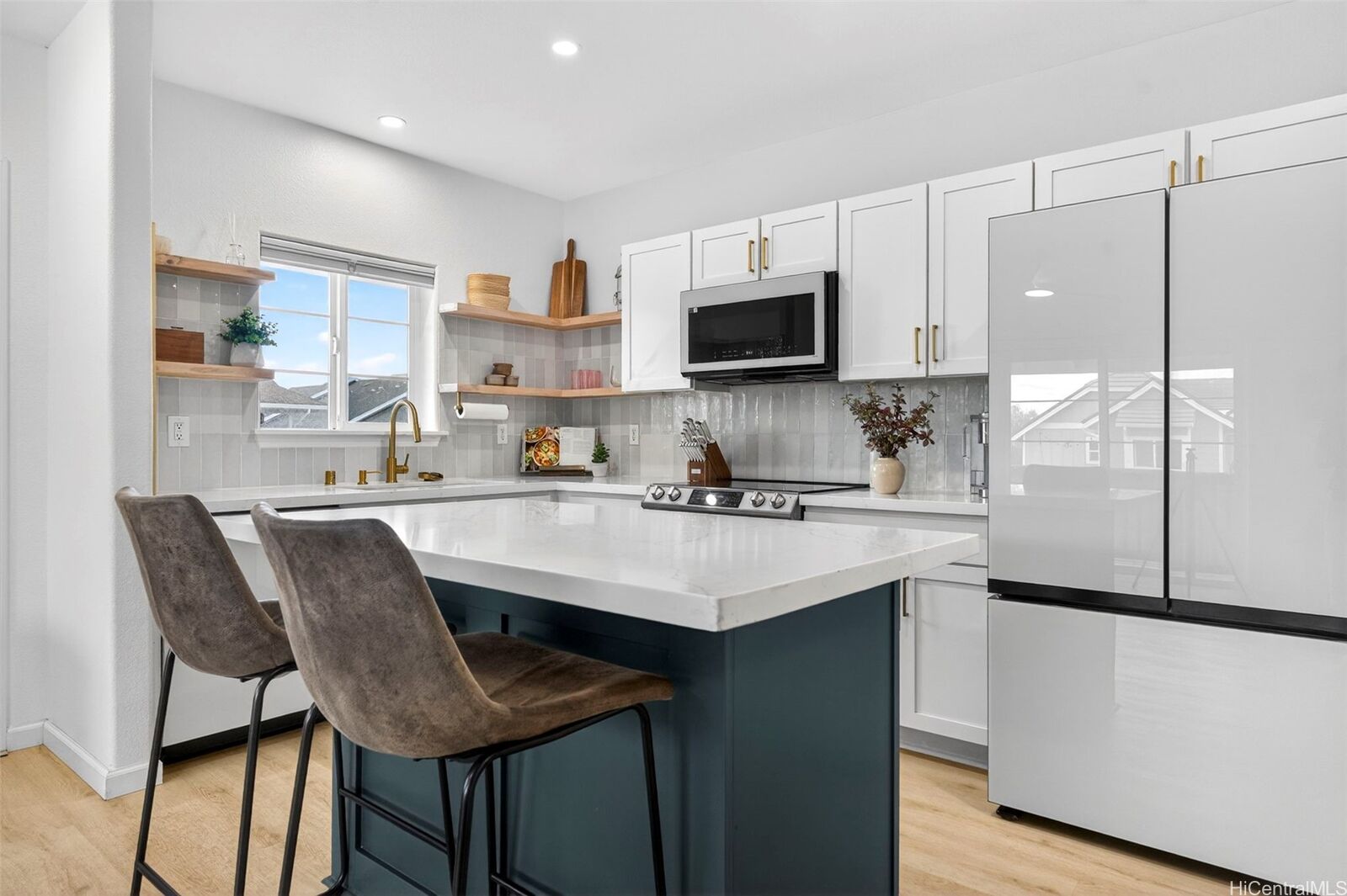 Property Photo:  1131 Kakala Street 1302  HI 96707 
