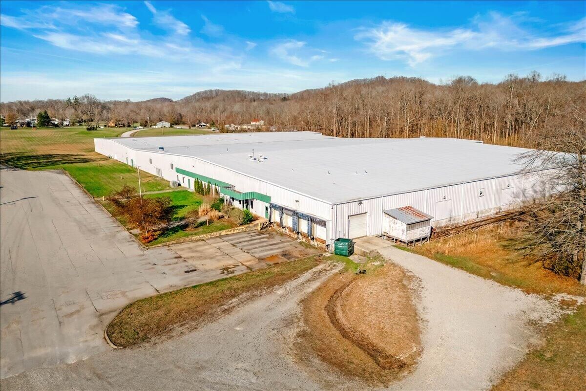 Property Photo:  415 Barbourville Road  KY 40744 