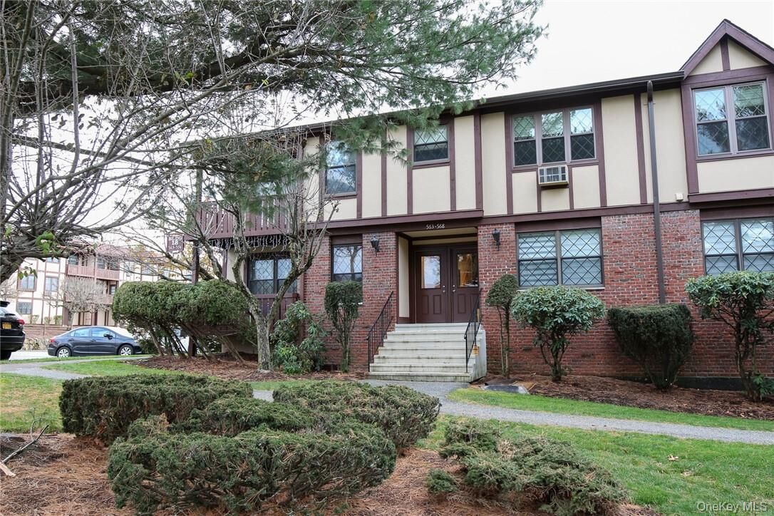 Property Photo:  564 Sierra Vista Lane  NY 10989 