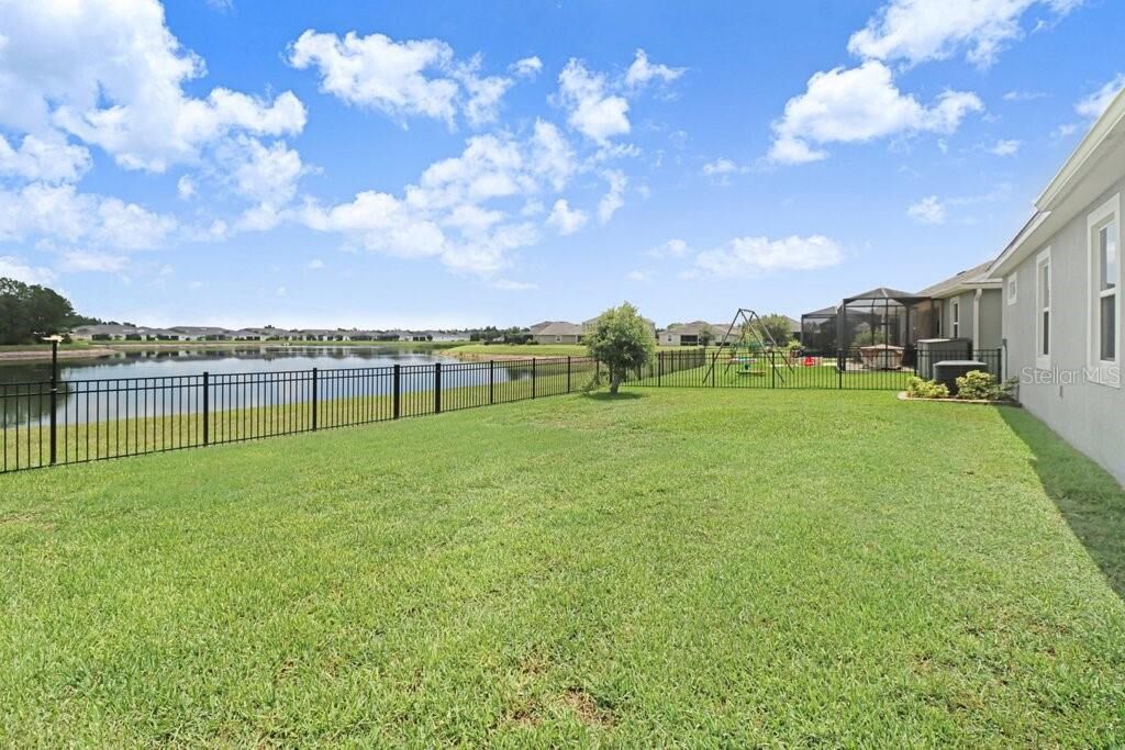 Property Photo:  11520 Blue Woods Drive  FL 33569 