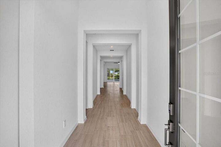 Property Photo: 19219 Scallop Loop FL 34211