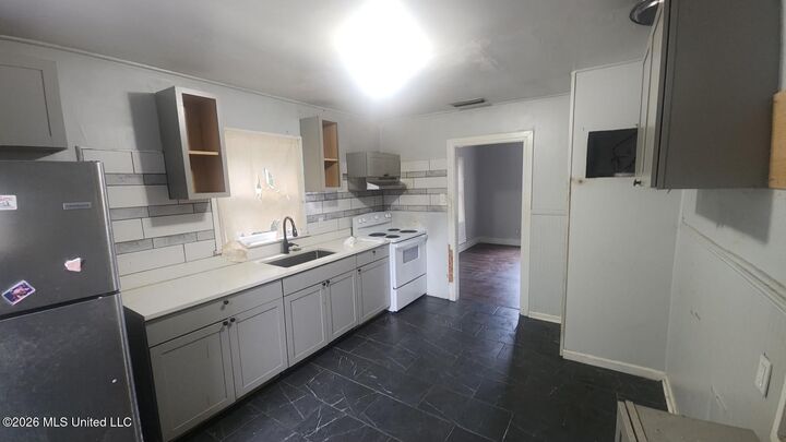 Property Photo: 1681 Vine Street MS 39531