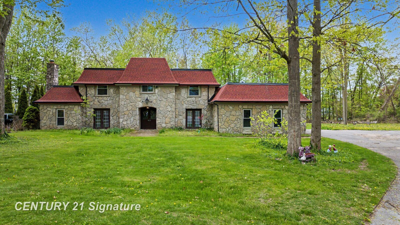Property Photo: 3463 Highland Drive MI 48706
