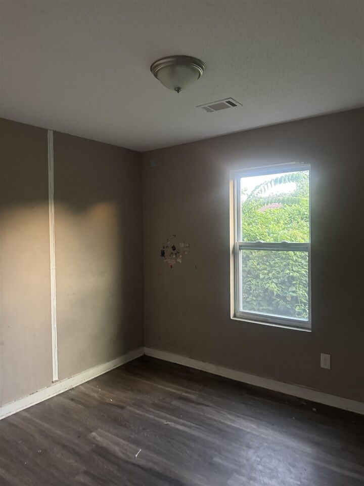 Property Photo: 3613 Russelwood Dr TN 38128