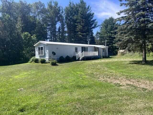 Property Photo: 2849 Hoover Road MI 49305