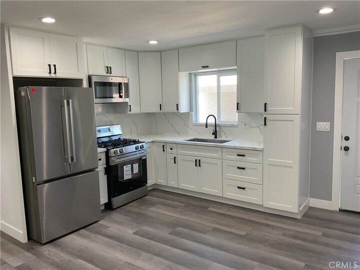 Property Photo:  1011 N Jackson Street  CA 92703 