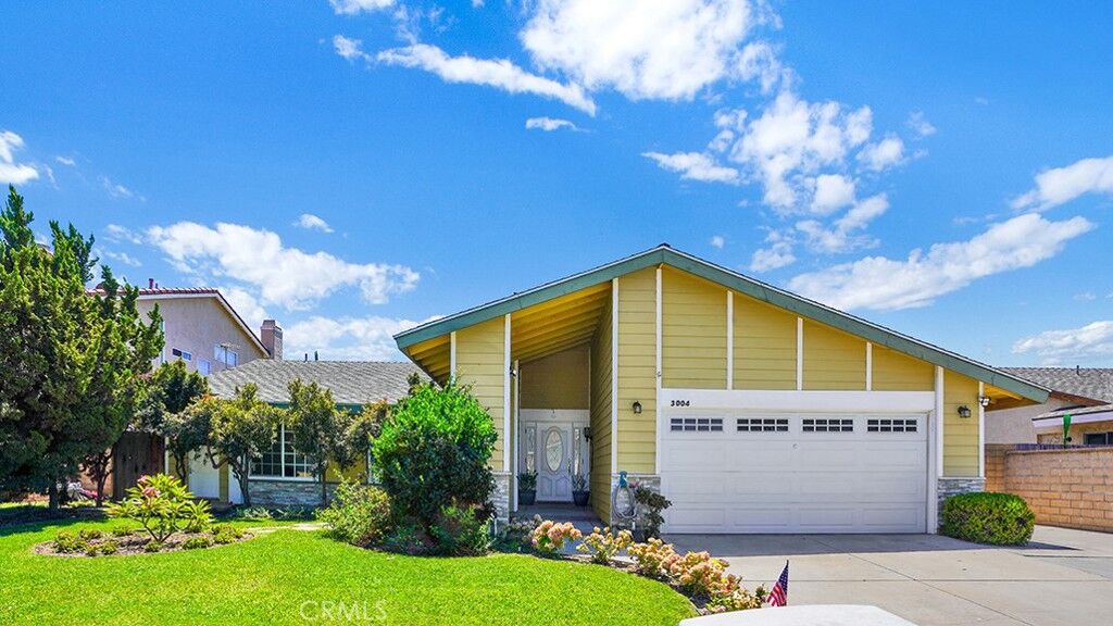Property Photo:  3004 N Rippling Creek  CA 92865 