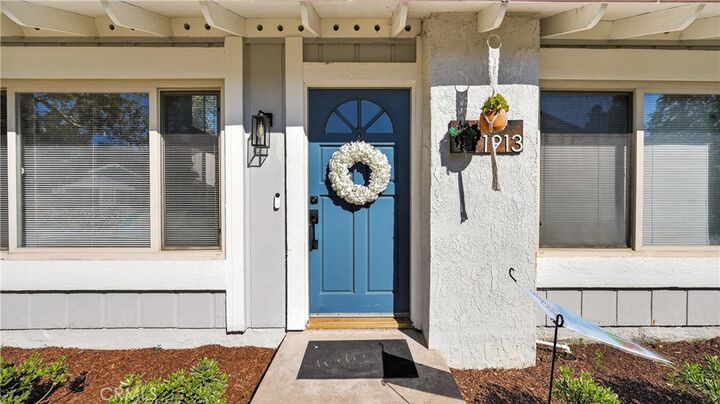 Property Photo:  1913 W Wakeham  CA 92704 