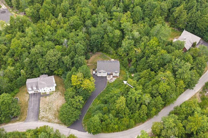 Property Photo:  20 Cross Ridge Drive  ME 04062 